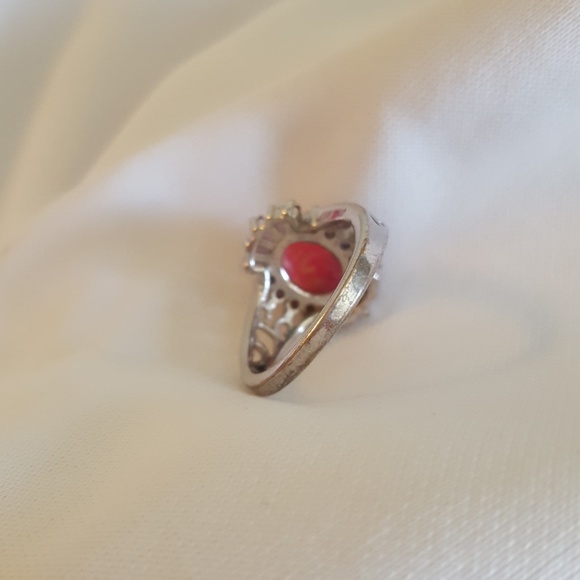 Ring - Picture 3 of 3